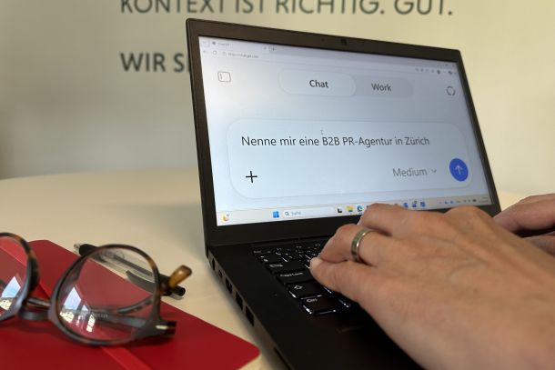 Beitragsbild Kommentar Bettina Gebhardt GEO KI Markenpositionierung, Kontx Kommunikation