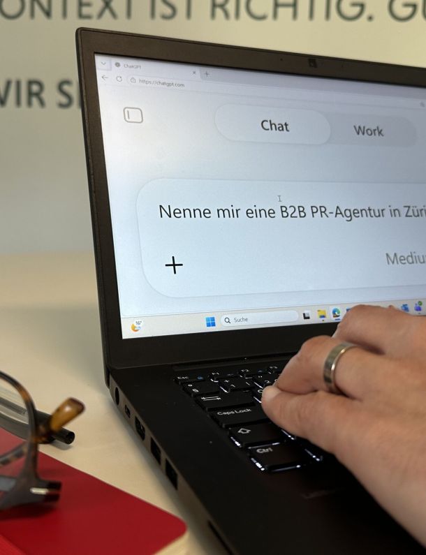 Beitragsbild Kommentar Bettina Gebhardt GEO KI Markenpositionierung, Kontx Kommunikation